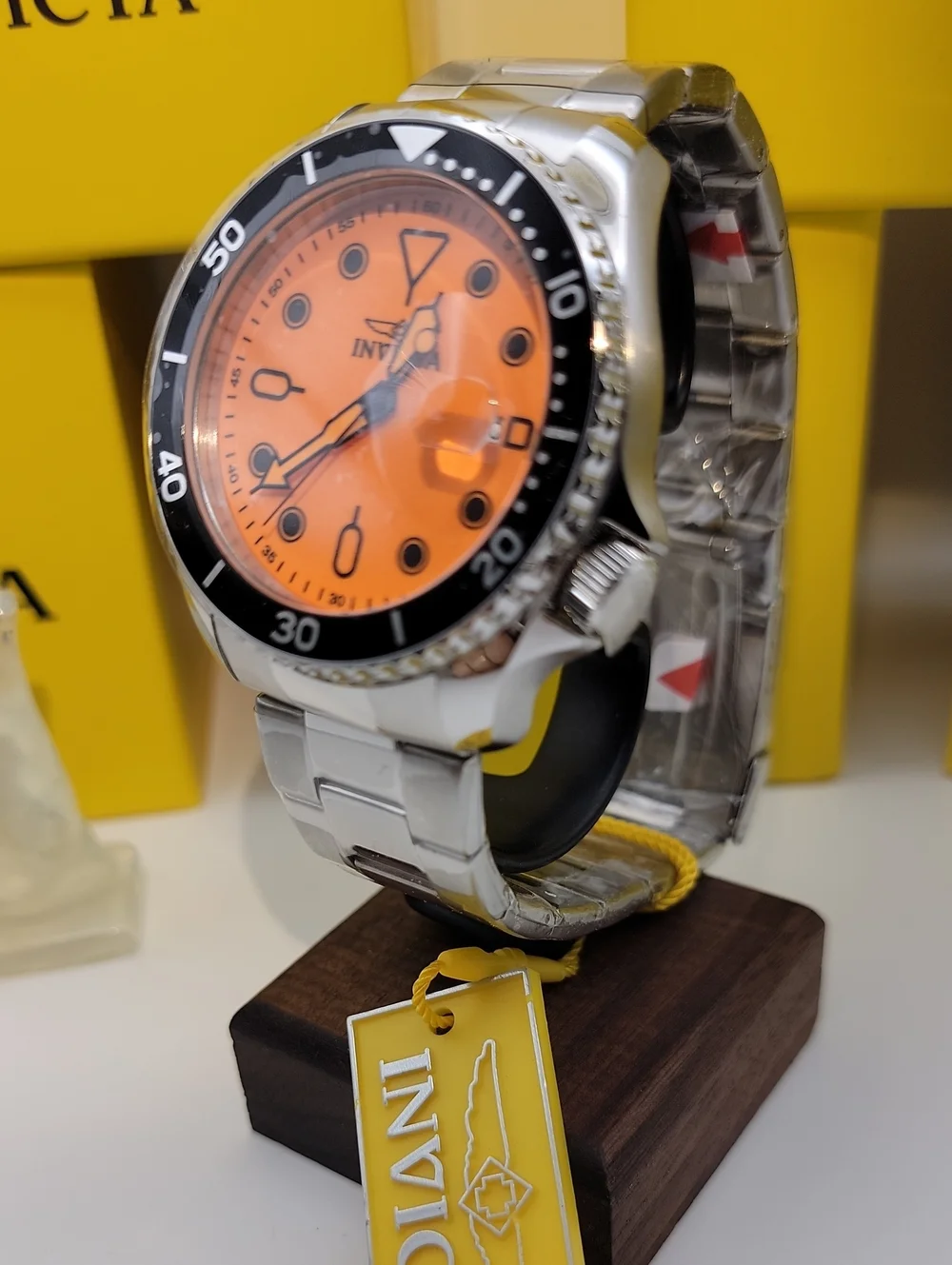 Invicta ⌚️ Men’s Pro Diver 48884 Velmora 46mm Watch Orange Dial Offset Crown